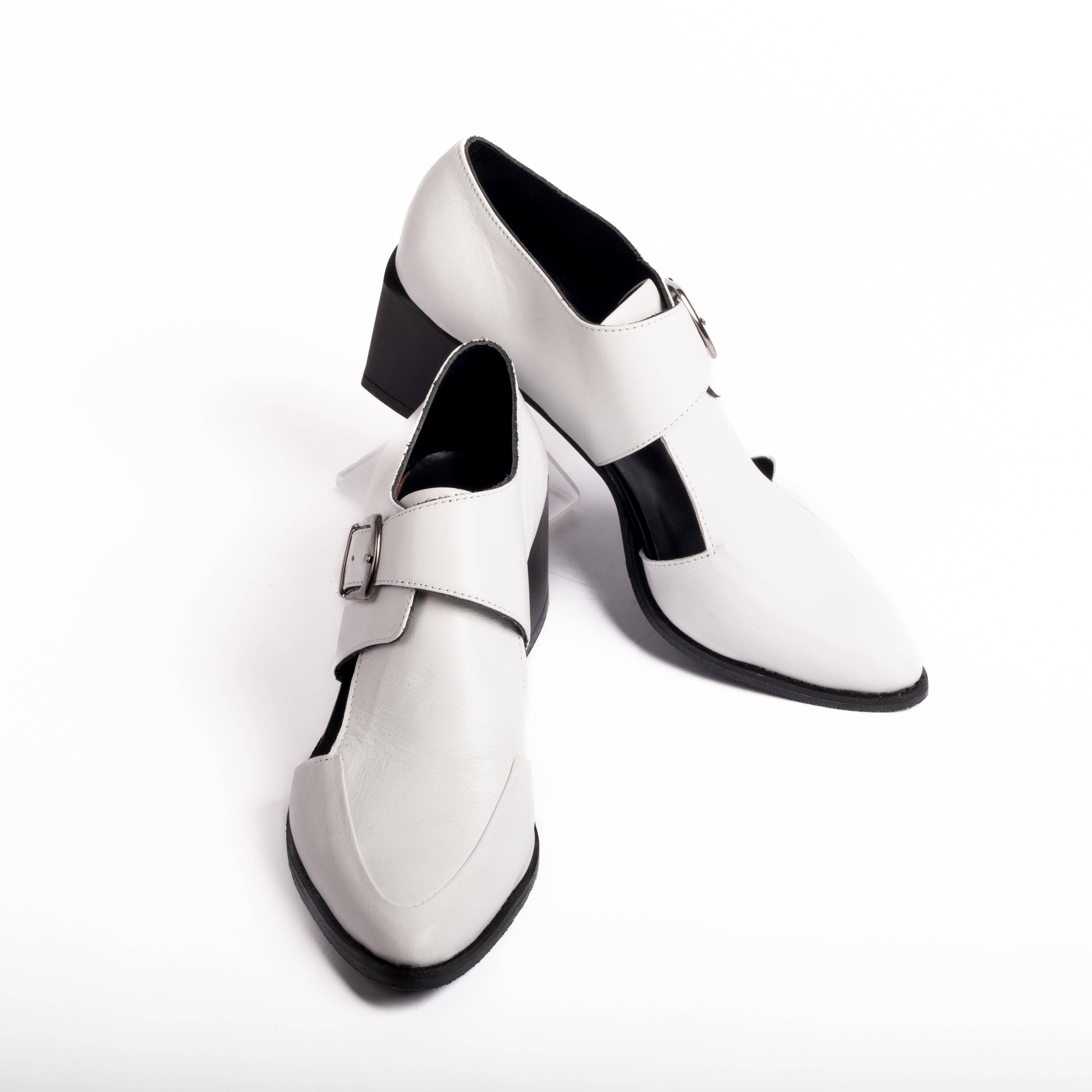 Decollete White Leather Shoes